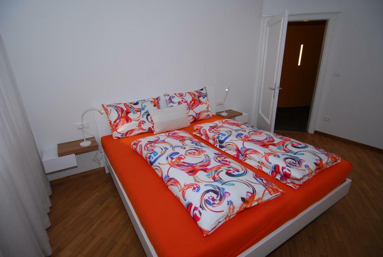 Torilan Apartamento Terlano Exterior foto