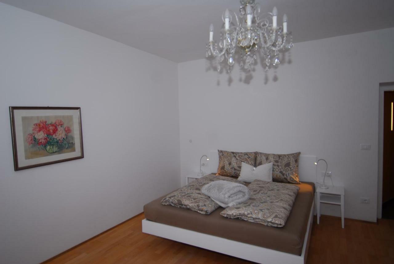 Torilan Apartamento Terlano Exterior foto